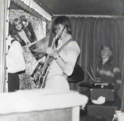 beez neez at pebbles 1978